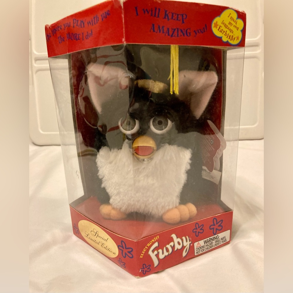 Electronic FURBY Special Limited Edition Graduate👩‍🎓